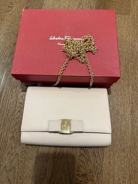 Salvatore Ferragamo Pale Pink Vara Bow Chain Crossbody